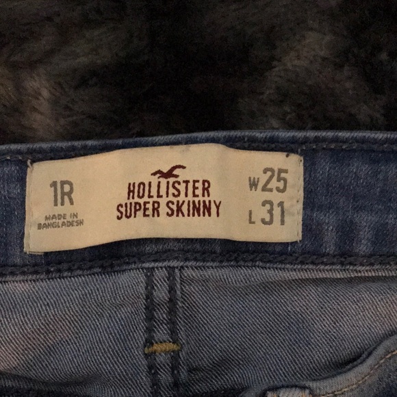 Hollister Jeans - Picture 2 of 3